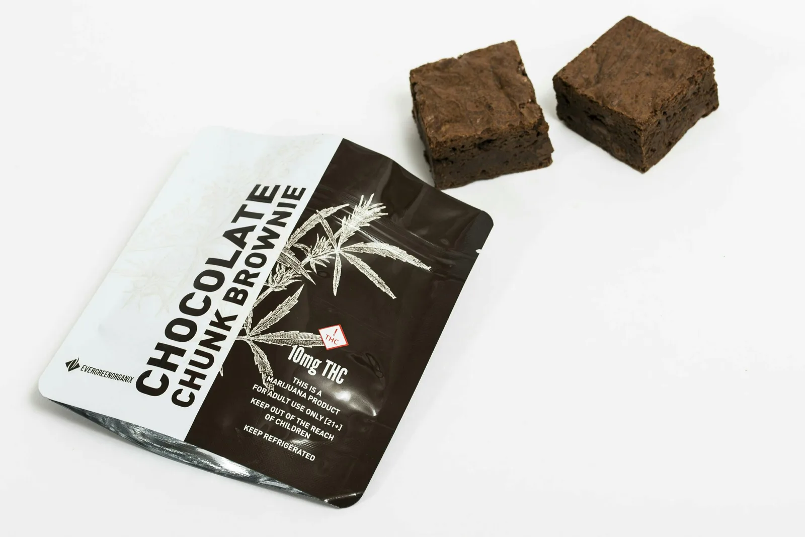 Edible Chocolate Chunk Brownie - 100mg - EGO - Evergreen Organix
