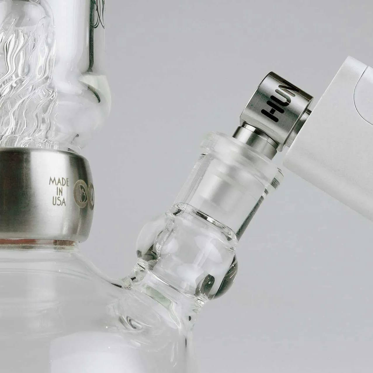 HUNI BADGER 90 DEGREE BONG ADAPTER