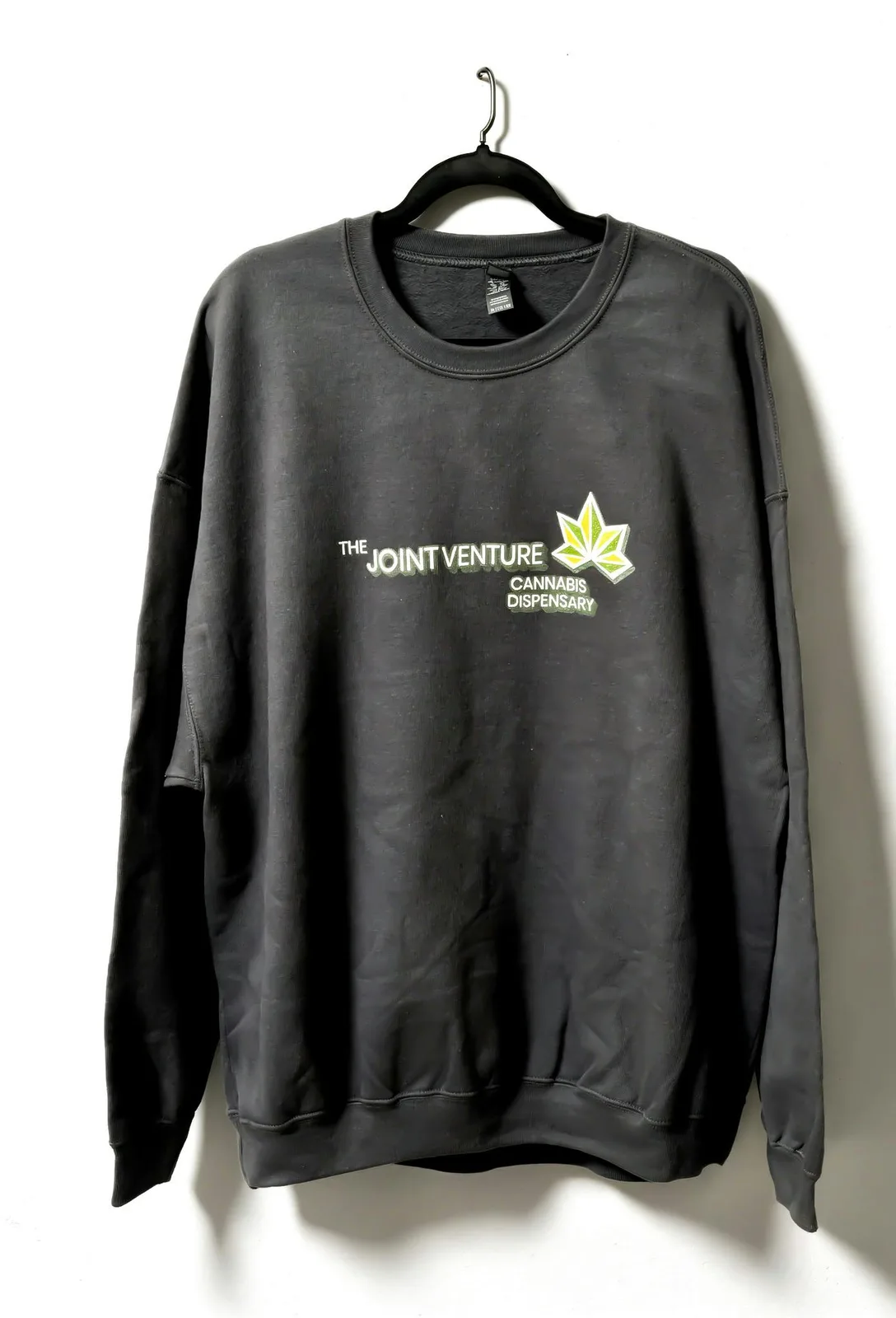 TJV CREWNECK