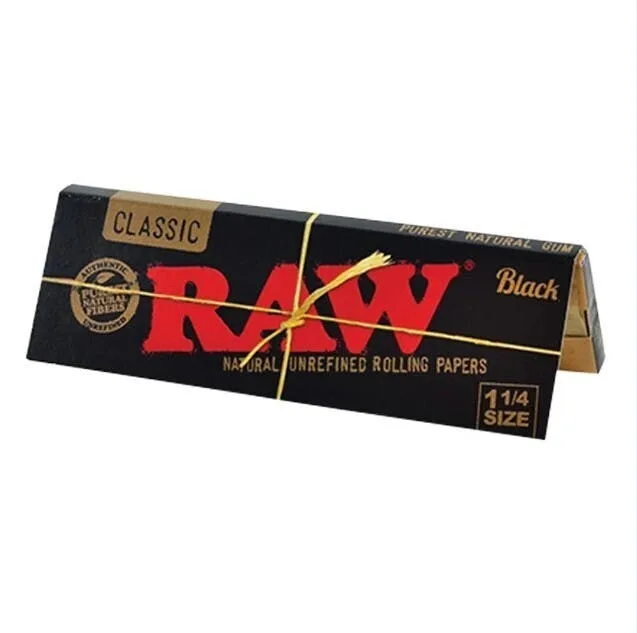 RAW Black 1 1/4 Rolling Papers