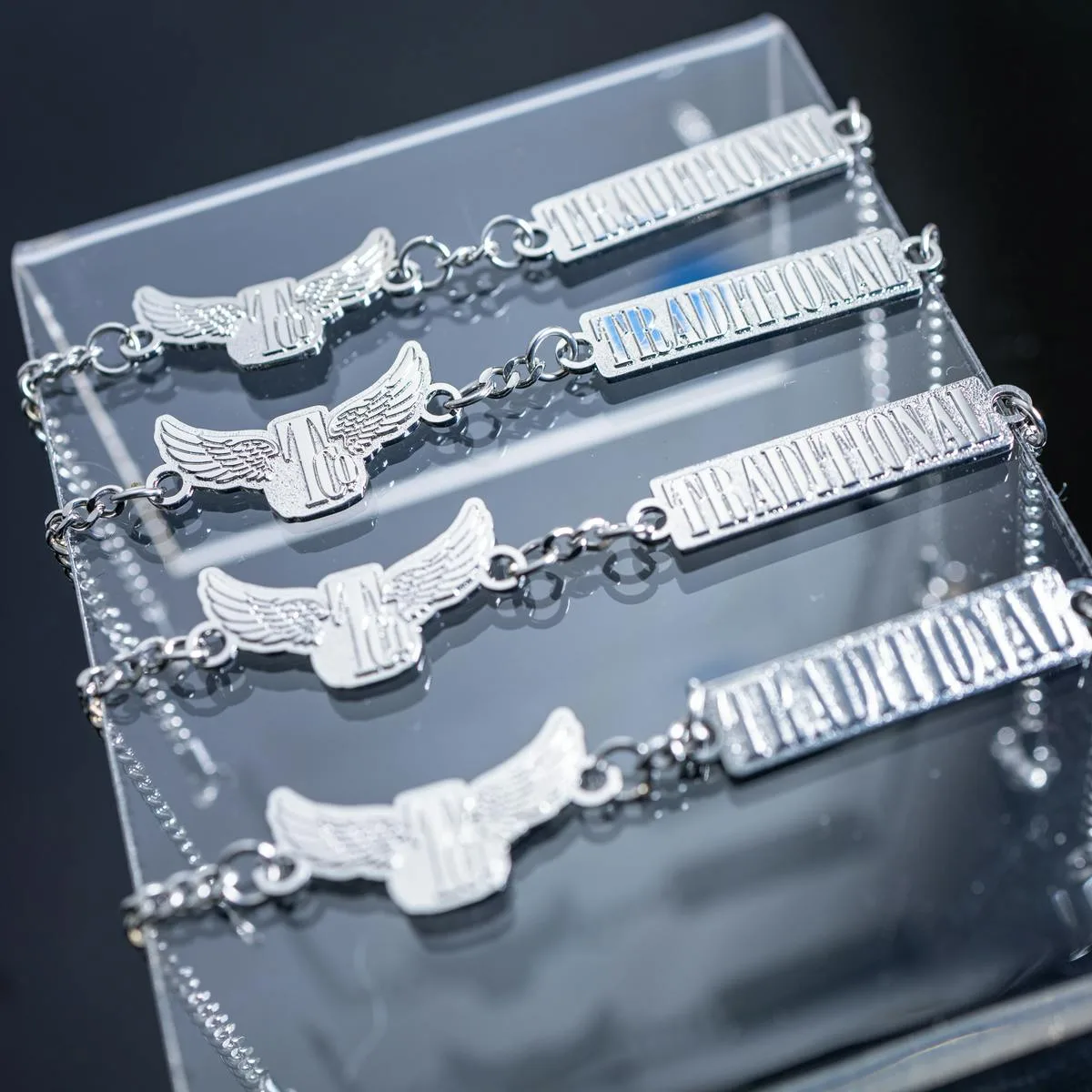 Traditional - Wing Logo Bracelet 24mm