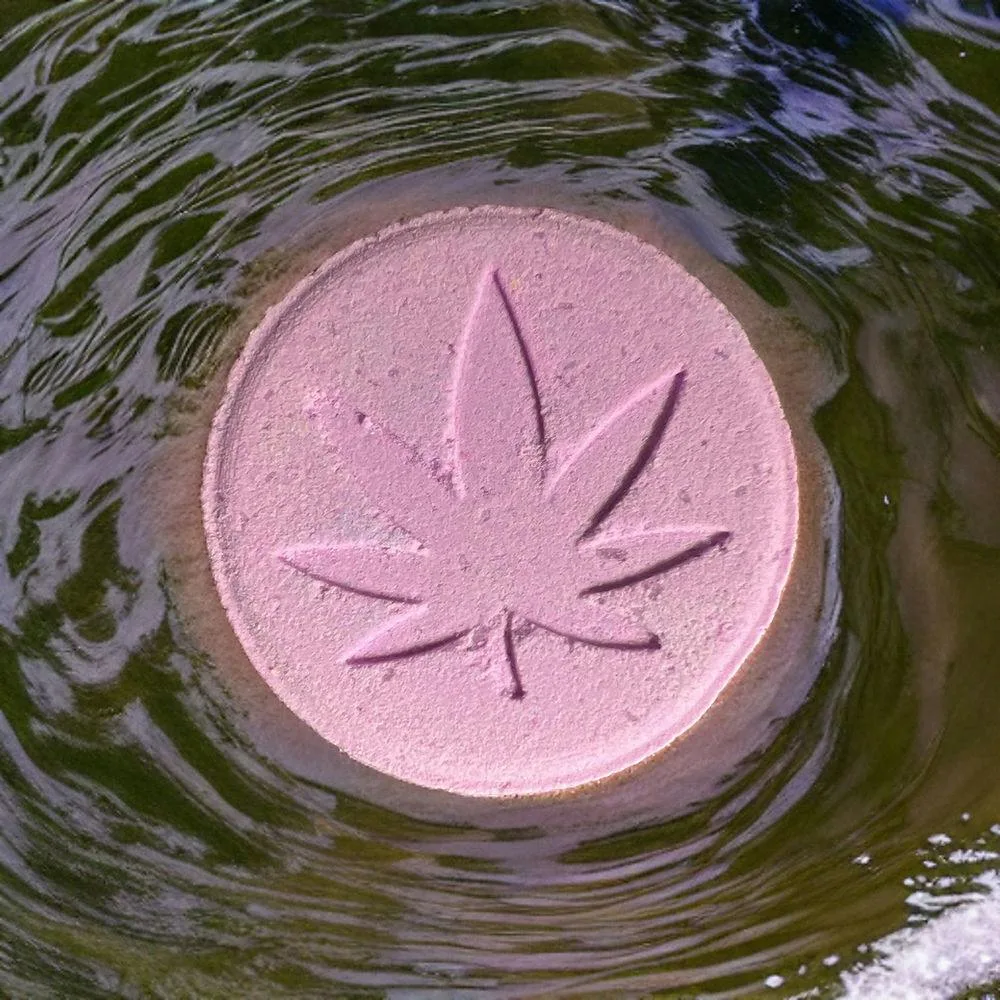 CBD Bath Bomb 200mg- Rose Runtz