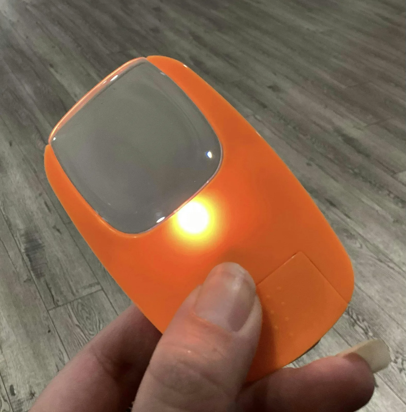 Magnifying Glass Light