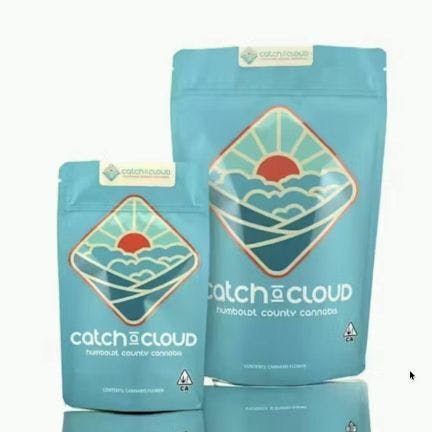 Catch A Cloud - Strawberry Gushers 28g - 28 g