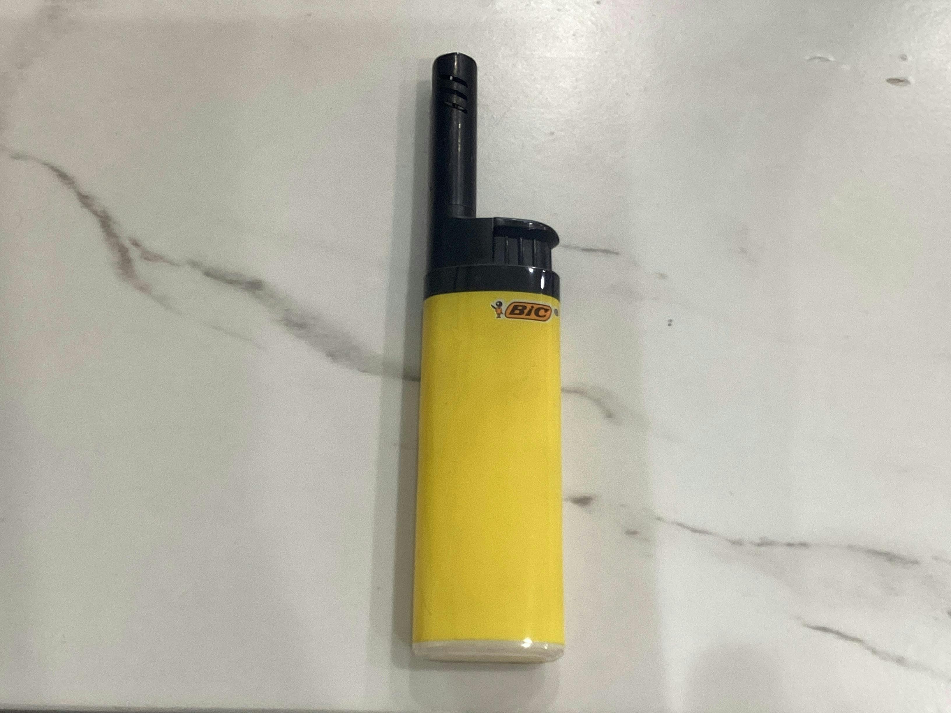 Smoke Accessories - BIC EZ Reach Lighter