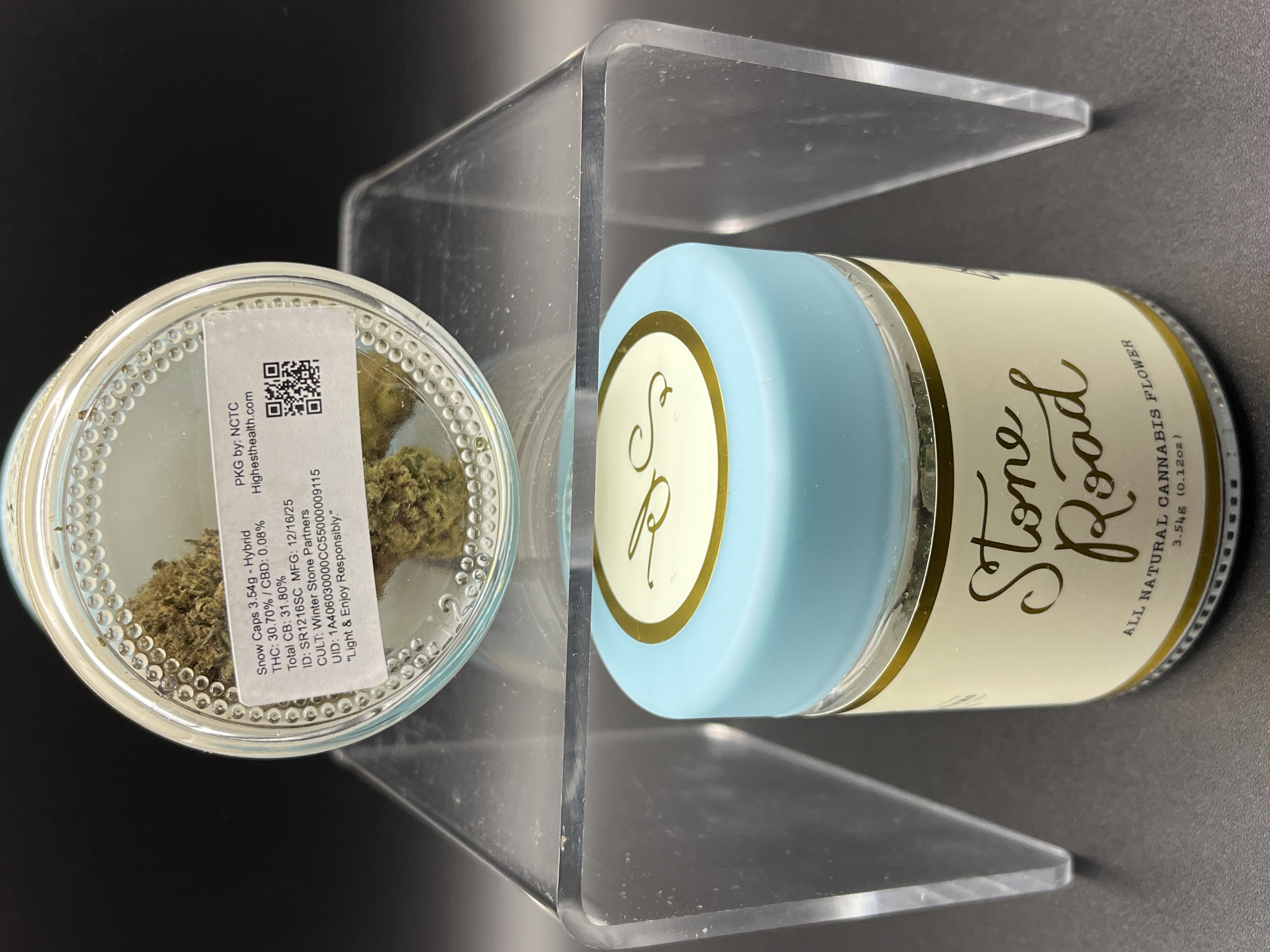 Stone Road Snow Caps Flower 3.5g